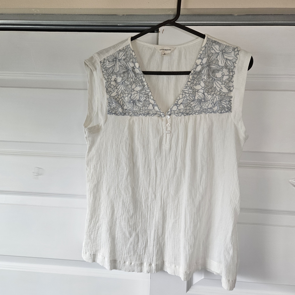 Lucky Brand White Boho Sleeveless Embroidered Top - Size 2